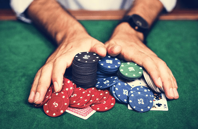 Tiết lộ 2 mánh khóe giúp người chơi thắng trong game Poker Tiet lo 2 manh khoe giup nguoi choi thang trong game Poker