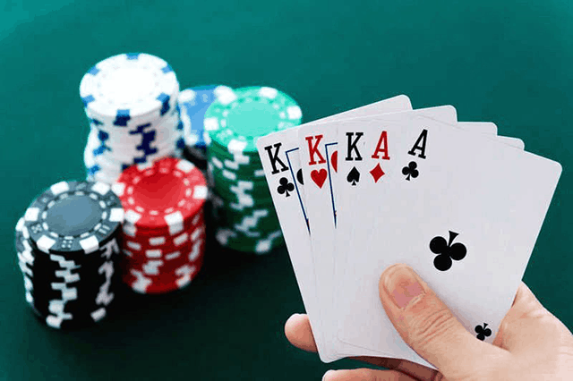 Trở thành siêu cao thủ Poker khó hay dễ? Tro thanh sieu cao thu Poker kho hay de?