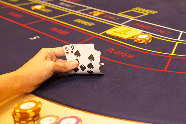 Hướng dẫn chơi Baccarat cơ bản Huong dan choi Baccarat co ban