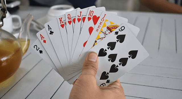 Cách đánh bài tiến lên luôn thắng và hay nhất từ trước đến nay Cach danh bai tien len luon thang va hay nhat tu truoc den nay