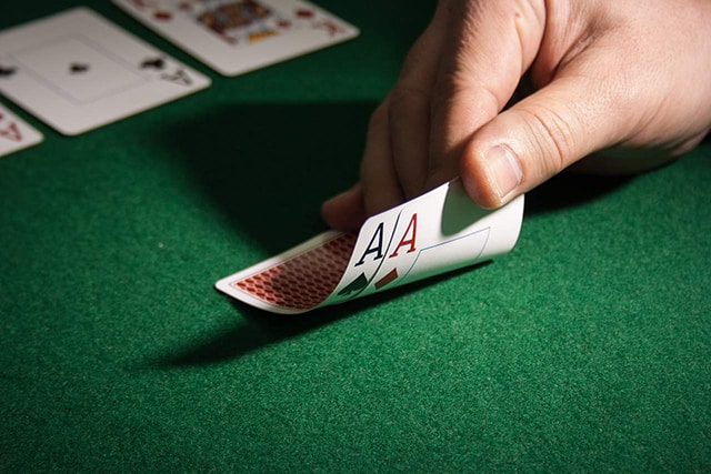 Những thuật ngữ cần biết khi chơi Blackjack tại các sân chơi trực tuyến Nhung thuat ngu can biet khi choi Blackjack tai cac san choi truc tuyen
