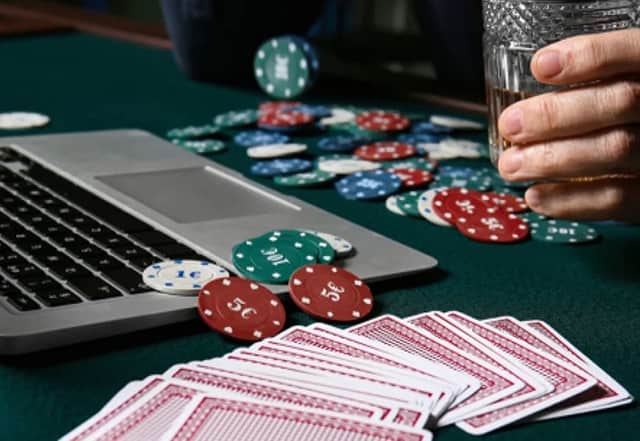 Cải thiện khả năng chiến thắng bằng 2 mẹo chơi Poker cực hay Cai thien kha nang chien thang bang 2 meo choi Poker cuc hay