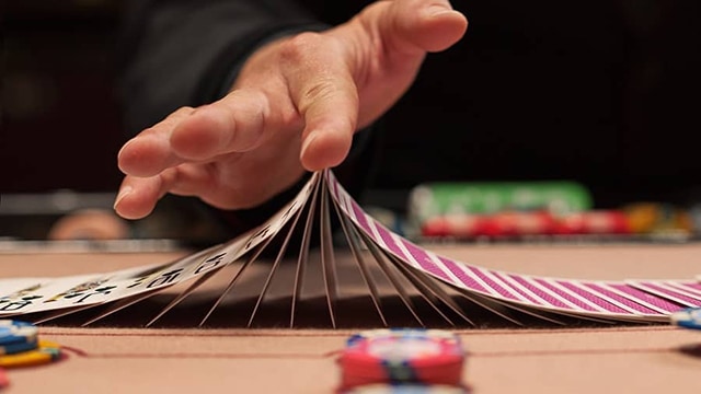 Tránh được những sai lầm này bạn sẽ duy trì được lợi thế chiến thắng trong Blackjack Tranh duoc nhung sai lam nay ban se duy tri duoc loi the chien thang trong Blackjack