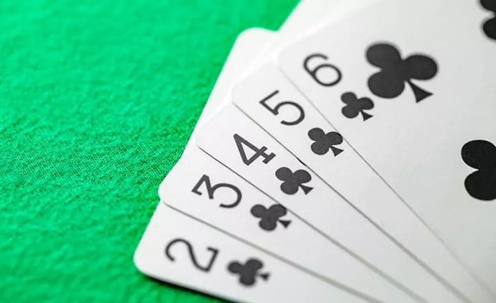 Những mẹo đánh bài Poker giúp bạn tự tin và chiến thắng đối thủ khác