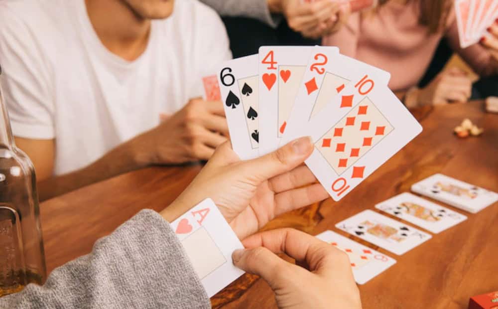 Nắm vững quy tắc đánh và chặn bài để làm chủ ván Tiến lên miền Nam